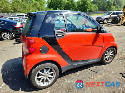 Trzecie zdjęcie samochodu z tyłu: 2008 SMART FORTWO PURE VIN:WMEEJ31X78K131184 - miniatura