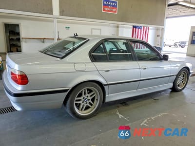 Trzecie zdjęcie samochodu z tyłu: 2001 BMW 740 VIN:WBAGG83431DN84134 - miniatura