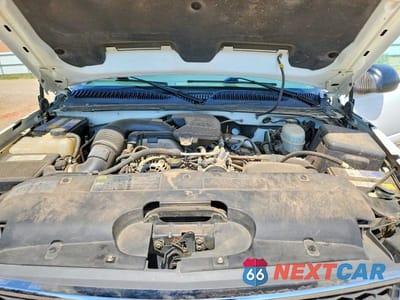 Zdjęcie 11 z 13 samochodu: 2005 CHEVROLET SILVERADO K2500 HEAVY DUTY VIN:1GCHK232X5F902357 - miniatura