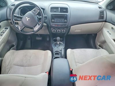 Zdjęcie 8 z 13 samochodu: 2017 MITSUBISHI OUTLANDER SPORT ES VIN:JA4AP3AU5HZ058688 - miniatura