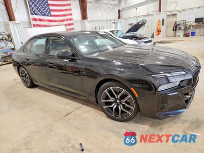 Czwarte zdjęcie samochodu z boku: 2024 BMW 760 I VIN:WBA33EJ06RCR52512 - miniatura