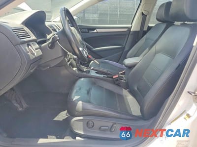 Zdjęcie 7 z 12 samochodu: 2014 VOLKSWAGEN PASSAT SE VIN:1VWBN7A38EC015151 - miniatura