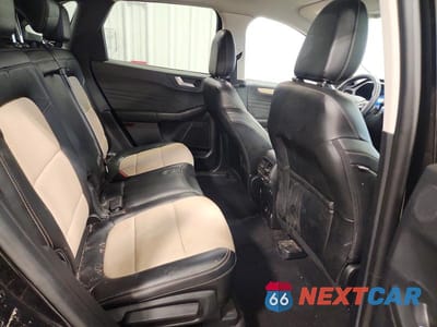 Zdjęcie 10 z 12 samochodu: 2022 FORD ESCAPE TITANIUM VIN:1FMCU9DZ8NUA76642 - miniatura