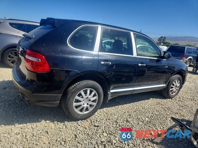 Trzecie zdjęcie samochodu z tyłu: 2010 PORSCHE CAYENNE VIN:WP1AA2AP4ALA05421 - miniatura