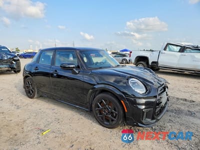 Czwarte zdjęcie samochodu z boku: 2025 MINI COOPER S VIN:WMW53GD04S2W65276 - miniatura