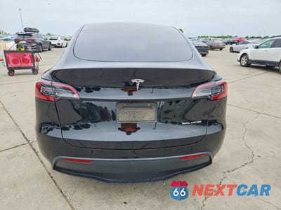 Zdjęcie 6 z 13 samochodu: 2025 TESLA MODEL Y VIN:7SAYGAEE1SF221753 - miniatura