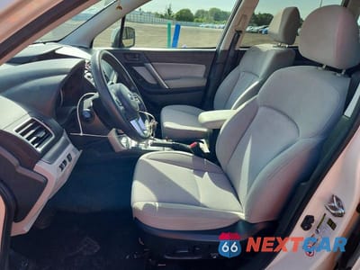 Zdjęcie 7 z 13 samochodu: 2017 SUBARU FORESTER 2.5I PREMIUM VIN:JF2SJAEC2HH508449 - miniatura