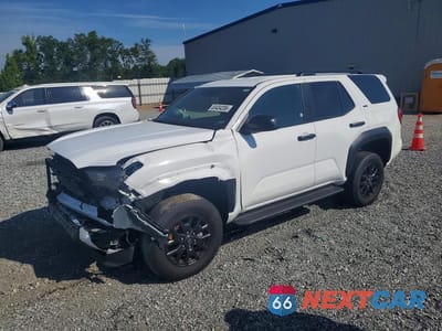 2025 TOYOTA 4RUNNER SR5 JTEVA5BR1S5039144 - główne zdjęcie licytacji z USA - miniatura