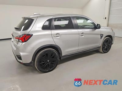 Trzecie zdjęcie samochodu z tyłu: 2024 MITSUBISHI OUTLANDER SPORT S VIN:JA4ARUAU0RU012491 - miniatura