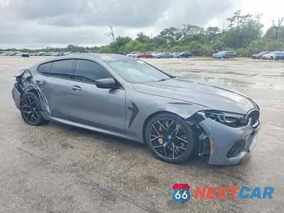 Czwarte zdjęcie samochodu z boku: 2024 BMW M8 VIN:WBSGV0C01RCS01101 - miniatura
