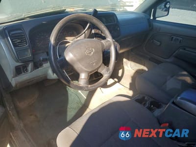 Zdjęcie 8 z 12 samochodu: 2001 NISSAN FRONTIER KING CAB XE VIN:1N6DD26S61C372496 - miniatura