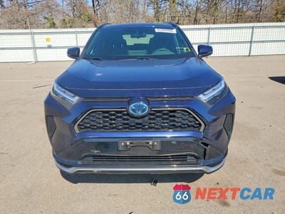 Piąte zdjęcie samochodu w środku: 2024 TOYOTA RAV4 PRIME SE VIN:JTMAB3FV0RD189810 - miniatura