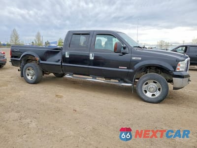 Czwarte zdjęcie samochodu z boku: 2006 FORD F350 SRW SUPER DUTY VIN:1FTWW31P16ED49993 - miniatura