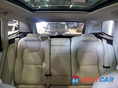Zdjęcie 10 z 13 samochodu: 2022 VOLVO XC60 B6 INSCRIPTION VIN:YV4062RL9N1900997 - miniatura