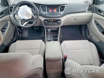 Zdjęcie 8 z 13 samochodu: 2018 HYUNDAI TUCSON SE VIN:KM8J2CA42JU662797 - miniatura