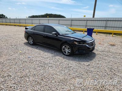 Czwarte zdjęcie samochodu z boku: 2020 VOLKSWAGEN PASSAT S VIN:1VWAA7A37LC005151 - miniatura