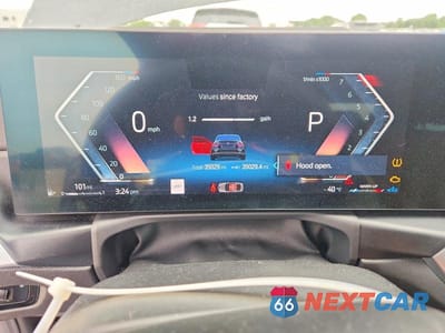 Zdjęcie 9 z 12 samochodu: 2024 BMW M240XI VIN:3MW53CM05R8E12228 - miniatura