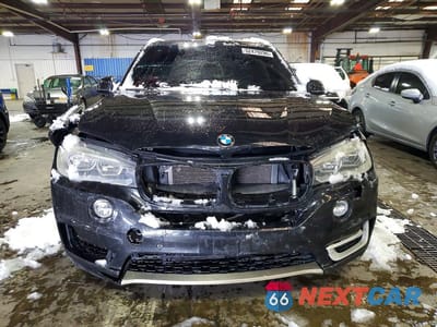 Piąte zdjęcie samochodu w środku: 2016 BMW X5 XDRIVE50I VIN:5UXKR6C5XG0J78662 - miniatura
