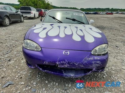 Piąte zdjęcie samochodu w środku: 2001 MAZDA MX-5 MIATA BASE VIN:JM1NB353210217135 - miniatura
