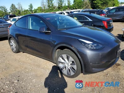 Czwarte zdjęcie samochodu z boku: 2024 TESLA MODEL Y VIN:7SAYGDEE1RA229456 - miniatura