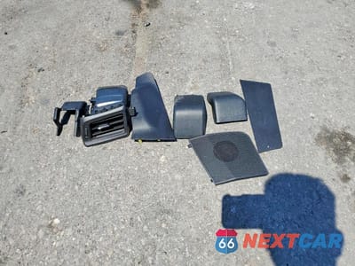 Zdjęcie 13 z 14 samochodu: 2018 TOYOTA RAV4 XLE VIN:2T3WFREVXJW468879 - miniatura