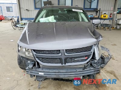 Piąte zdjęcie samochodu w środku: 2019 DODGE JOURNEY CROSSROAD VIN:3C4PDDGG2KT759252 - miniatura