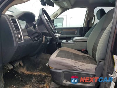 Zdjęcie 7 z 13 samochodu: 2014 RAM 3500 SLT VIN:3C63R3DJXEG255272 - miniatura