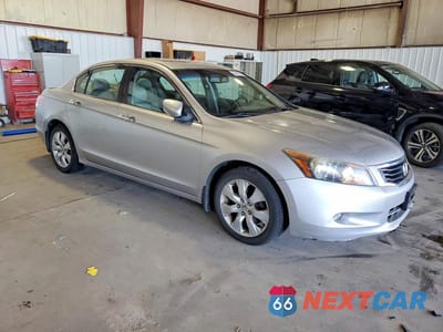 Czwarte zdjęcie samochodu z boku: 2010 HONDA ACCORD EXL VIN:1HGCP3F86AA029314 - miniatura