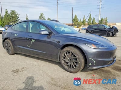 Czwarte zdjęcie samochodu z boku: 2025 TESLA MODEL 3 VIN:5YJ3E1EA0SF038953 - miniatura