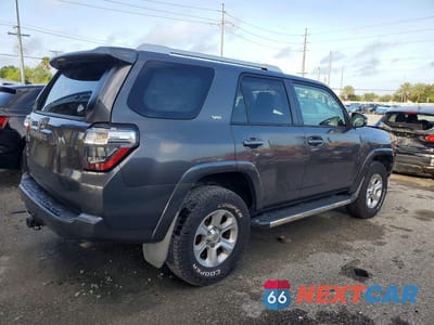 Trzecie zdjęcie samochodu z tyłu: 2018 TOYOTA 4RUNNER SR5 PREMIUM VIN:JTEBU5JR7J5577082 - miniatura