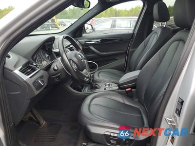 Zdjęcie 7 z 14 samochodu: 2018 BMW X1 XDRIVE28I VIN:WBXHT3C36J5F93195 - miniatura