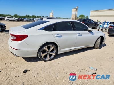 Trzecie zdjęcie samochodu z tyłu: 2018 HONDA ACCORD TOURING VIN:1HGCV2F90JA005745 - miniatura