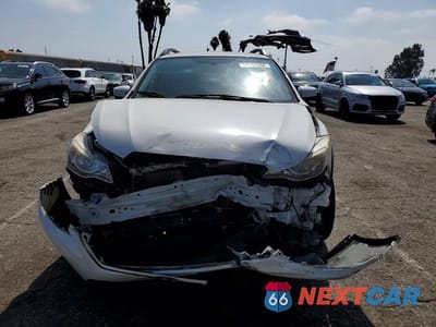 Piąte zdjęcie samochodu w środku: 2017 SUBARU CROSSTREK PREMIUM VIN:JF2GPABC4H8202863 - miniatura