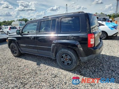 Drugie zdjęcie samochodu z przodu: 2015 JEEP PATRIOT SPORT VIN:1C4NJPBBXFD274673 - miniatura