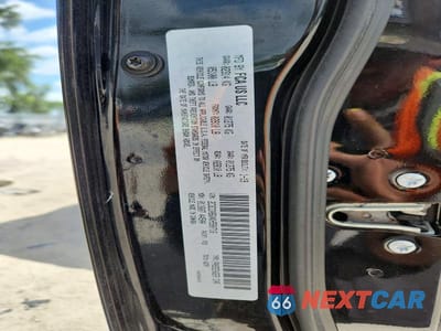 Zdjęcie 12 z 12 samochodu: 2019 CHRYSLER 300 S VIN:2C3CCABGXKH590716 - miniatura