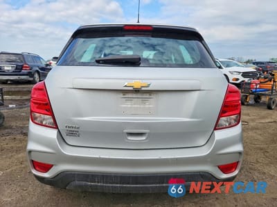 Zdjęcie 6 z 13 samochodu: 2019 CHEVROLET TRAX LS VIN:3GNCJKSB9KL317566 - miniatura