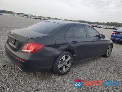 Trzecie zdjęcie samochodu z tyłu: 2020 MERCEDES-BENZ E 350 VIN:W1KZF8DB5LA836648 - miniatura