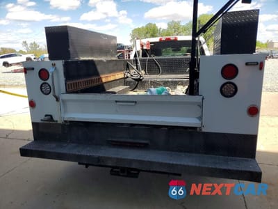 Zdjęcie 6 z 12 samochodu: 2015 GMC SIERRA K3500 VIN:1GD421C80FF648703 - miniatura