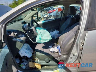 Zdjęcie 7 z 12 samochodu: 2013 CHEVROLET SPARK LS VIN:KL8CB6S96DC506726 - miniatura
