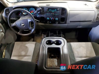 Zdjęcie 8 z 12 samochodu: 2009 CHEVROLET SILVERADO K1500 VIN:1GCEK19J39Z182528 - miniatura