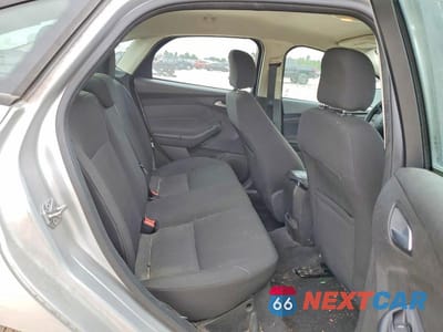 Zdjęcie 10 z 12 samochodu: 2016 FORD FOCUS SE VIN:1FADP3F27GL387071 - miniatura