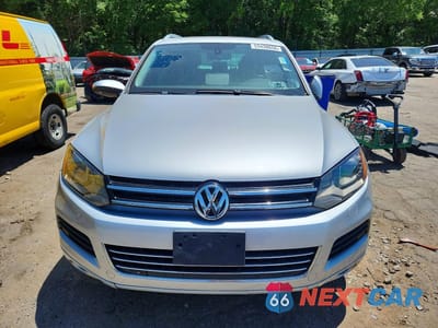 Piąte zdjęcie samochodu w środku: 2012 VOLKSWAGEN TOUAREG V6 VIN:WVGEF9BPXCD007789 - miniatura