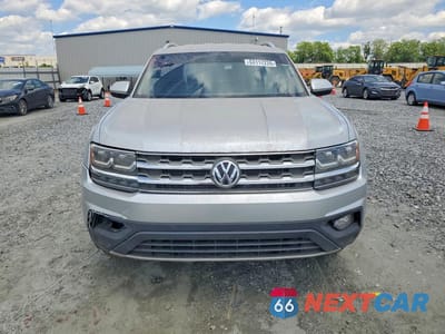 Piąte zdjęcie samochodu w środku: 2018 VOLKSWAGEN ATLAS SE VIN:1V2CR2CA9JC589390 - miniatura