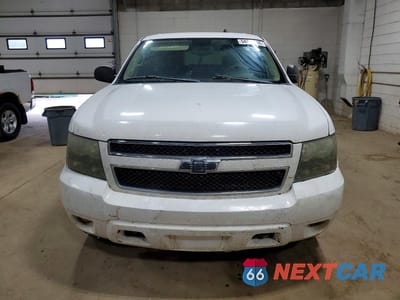 Piąte zdjęcie samochodu w środku: 2009 CHEVROLET TAHOE K1500 LS VIN:1GNFK13019R214274 - miniatura