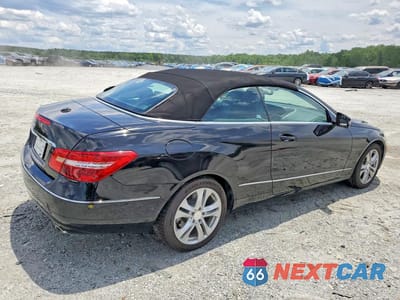 Trzecie zdjęcie samochodu z tyłu: 2011 MERCEDES-BENZ E 350 VIN:WDDKK5GF3BF069488 - miniatura