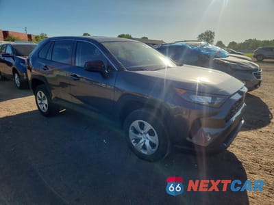Czwarte zdjęcie samochodu z boku: 2022 TOYOTA RAV4 LE VIN:2T3F1RFV0NC276570 - miniatura