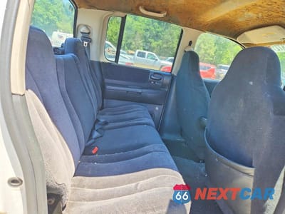 Zdjęcie 10 z 12 samochodu: 2004 DODGE DAKOTA QUAD SPORT VIN:1D7HL38NX4S774056 - miniatura