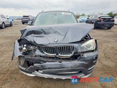 Piąte zdjęcie samochodu w środku: 2015 BMW X1 XDRIVE28I VIN:WBAVL1C5XFVY36885 - miniatura