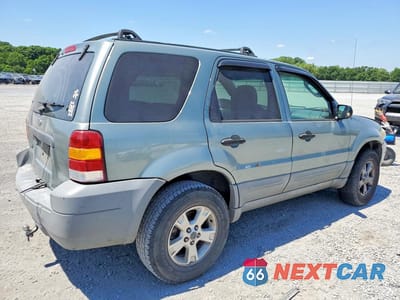 Trzecie zdjęcie samochodu z tyłu: 2005 FORD ESCAPE XLT VIN:1FMYU93125DA15045 - miniatura