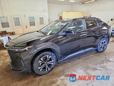 2024 TOYOTA BZ4X XLE JTMAAAAA7RA047693 - główne zdjęcie licytacji z USA - miniatura